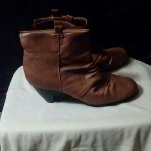 Ankle boots